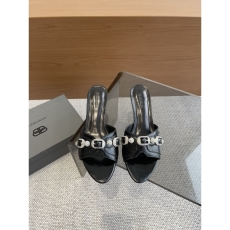 Balenciaga Slippers